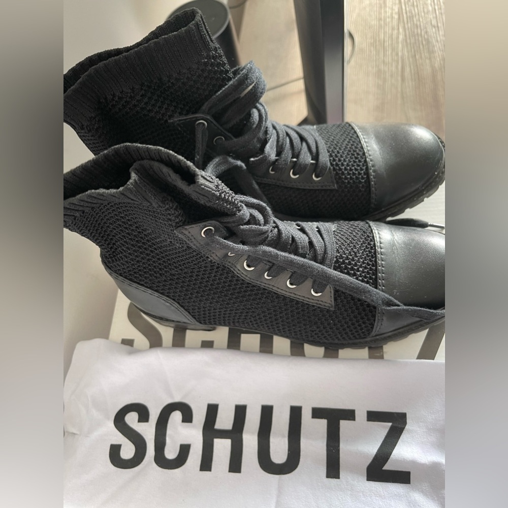 Schutz Aimee Printed Combat Boots in Size 8.5 - Picture 4 of 9